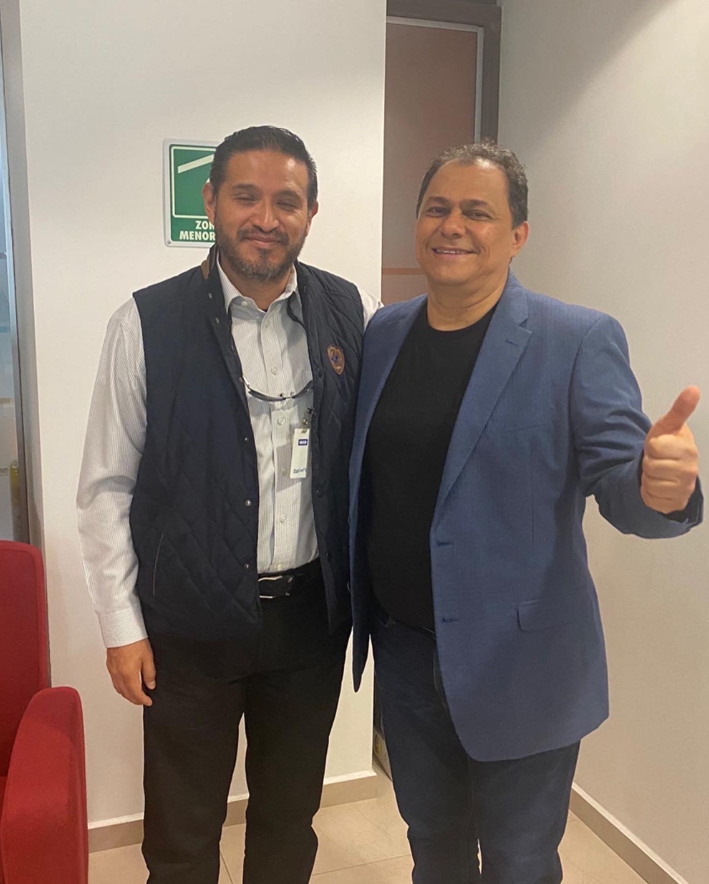 04EFC91D-ECB1-44E3-ACF4-18C4148555A4